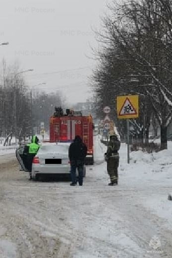 Спасатели МЧС принимали участие в ликвидации ДТП в г. Обнинск, ул. Курчатова
