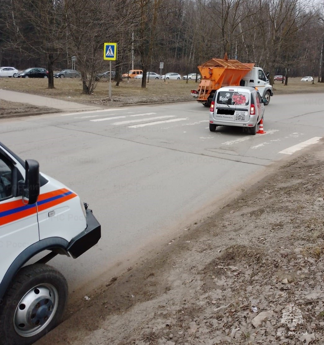 Спасатели МЧС принимали участие в ликвидации ДТП в г. Обнинск, пр-т. Маркса